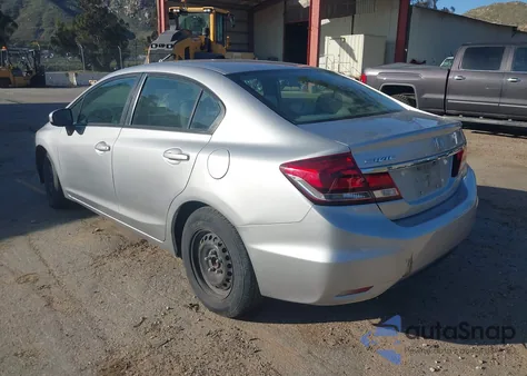 2015 Honda Civic Lx z USA, uszkodzony, nr VIN 19XFB2E57FE012022